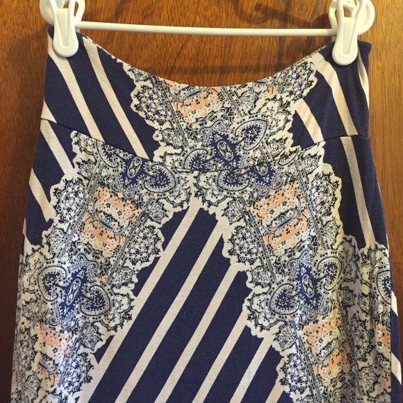 Printed Side-Slit Maxi - Picture 2 of 3